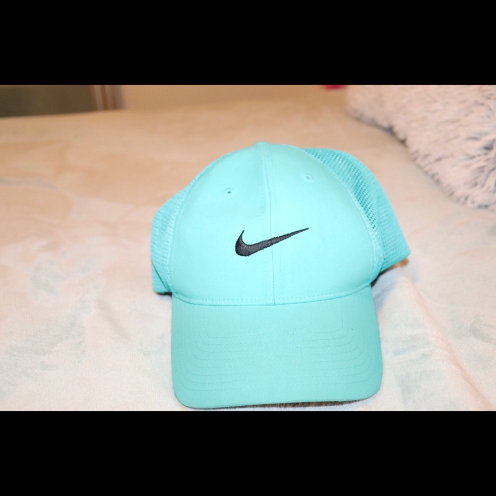 Nike teal hat